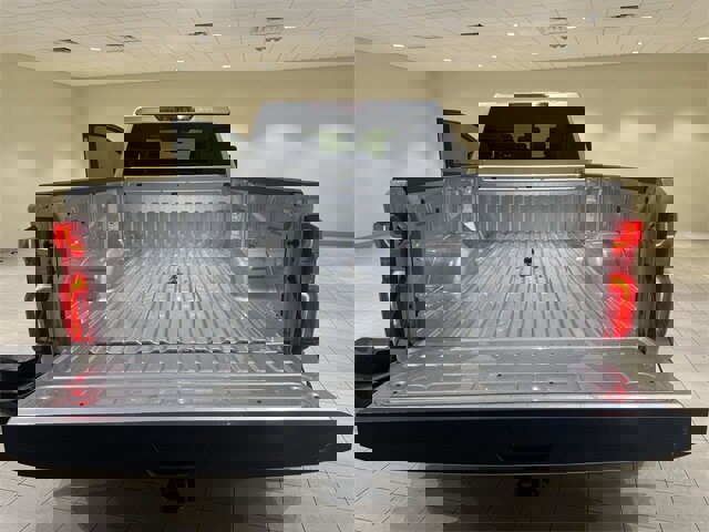 Used 2022 Chevrolet Silverado 3500 LT w/ Convenience Package image 22