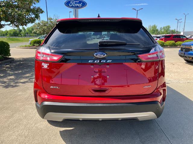 Certified 2024 Ford Edge SEL w/ Convenience Package AWD/4WD image 4