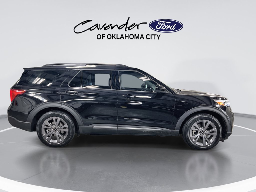Certified 2023 Ford Explorer XLT w/ Equipment Group 202A RWD image 9