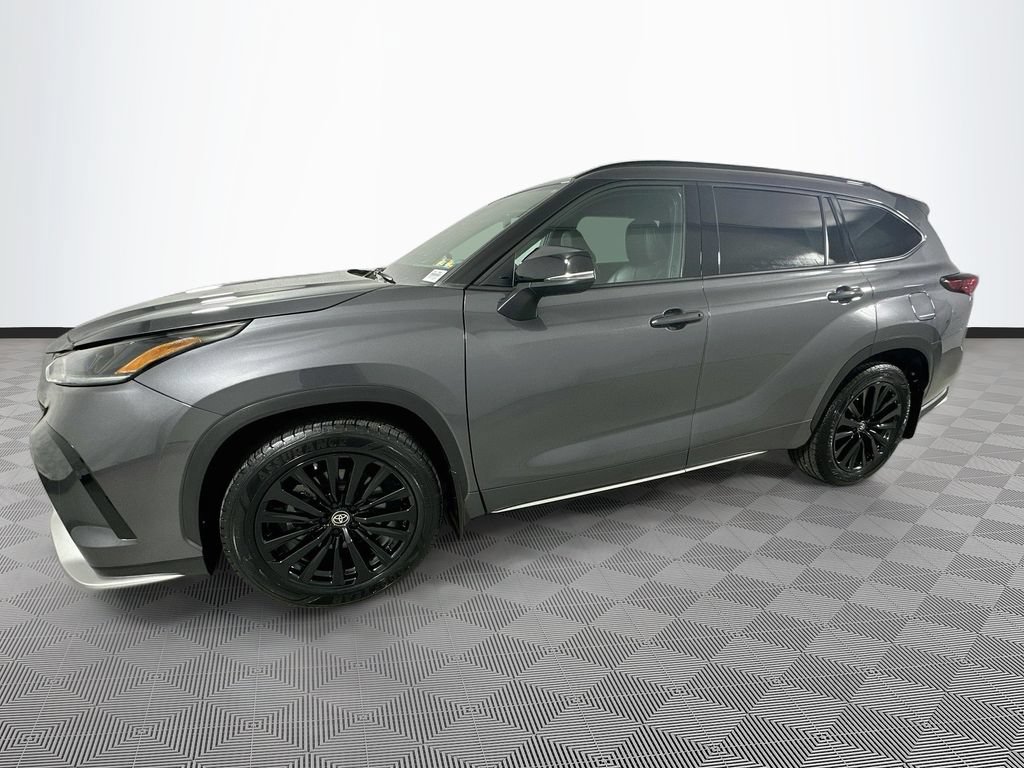Used 2023 Toyota Highlander XSE AWD/4WD image 6