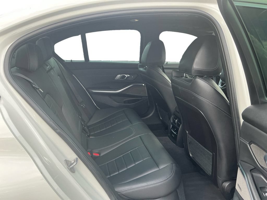 Used 2021 BMW 330i Sedan w/ Premium Package RWD image 23
