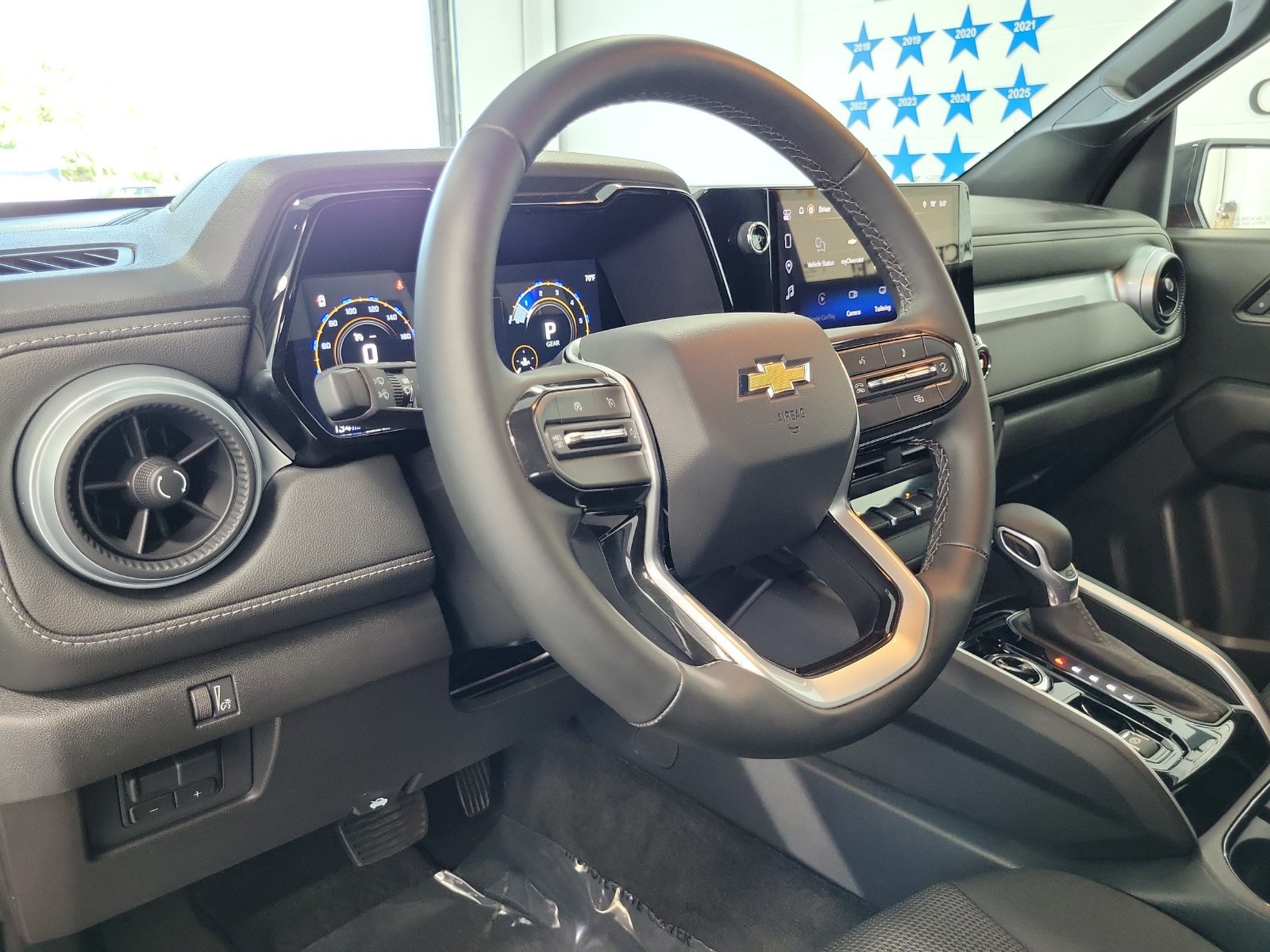 Used 2026 Chevrolet Colorado LT w/ Advanced Trailering Package AWD/4WD image 10