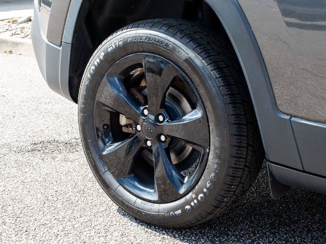 Used 2017 Jeep Cherokee Sport FWD image 7