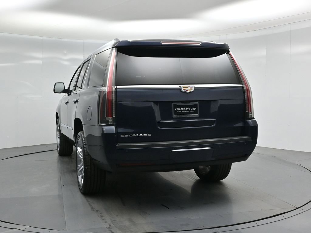 Used 2020 Cadillac Escalade Platinum image 31