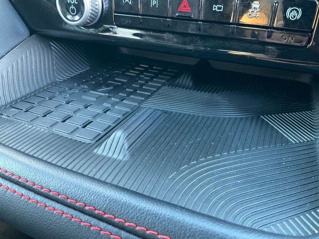 Certified 2025 Ford Explorer ST-Line w/ Premium Package image 45