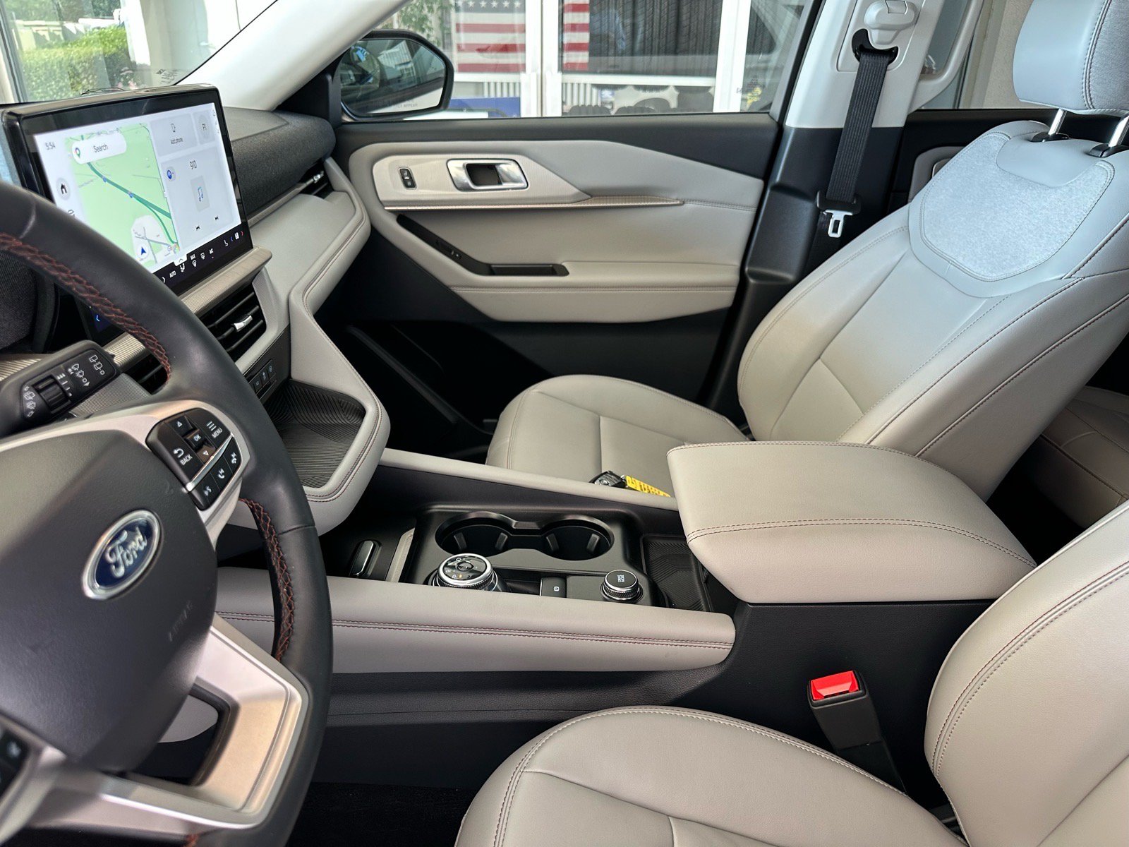 Certified 2025 Ford Explorer Active w/ Active Comfort Package RWD image 19