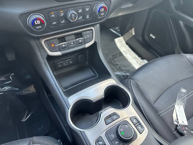 Used 2024 GMC Terrain Denali w/ Black Diamond Edition AWD/4WD image 28