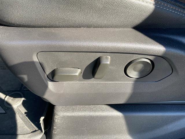 Used 2025 Chevrolet Silverado 1500 High Country image 15