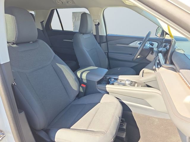 Certified 2025 Ford Explorer Active AWD/4WD image 15