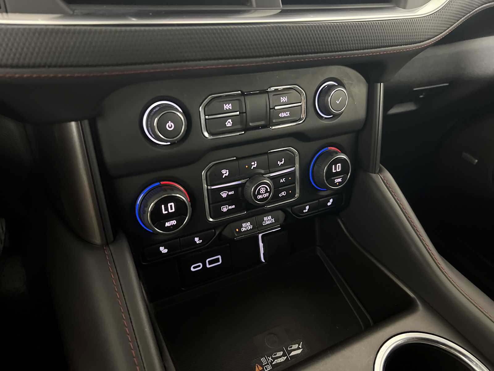 Used 2022 Chevrolet Tahoe RST RWD image 32