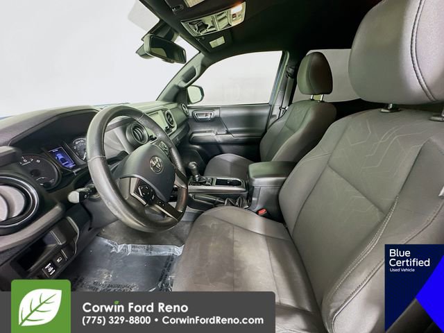 Used 2019 Toyota Tacoma TRD Off-Road w/ Technology Package AWD/4WD image 22