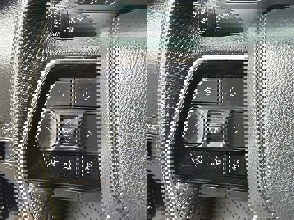 Used 2022 Toyota Tundra SR5 w/ SR5 Premium Package image 22