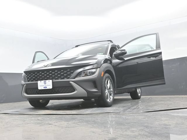 Used 2023 Hyundai Kona SEL AWD/4WD image 30