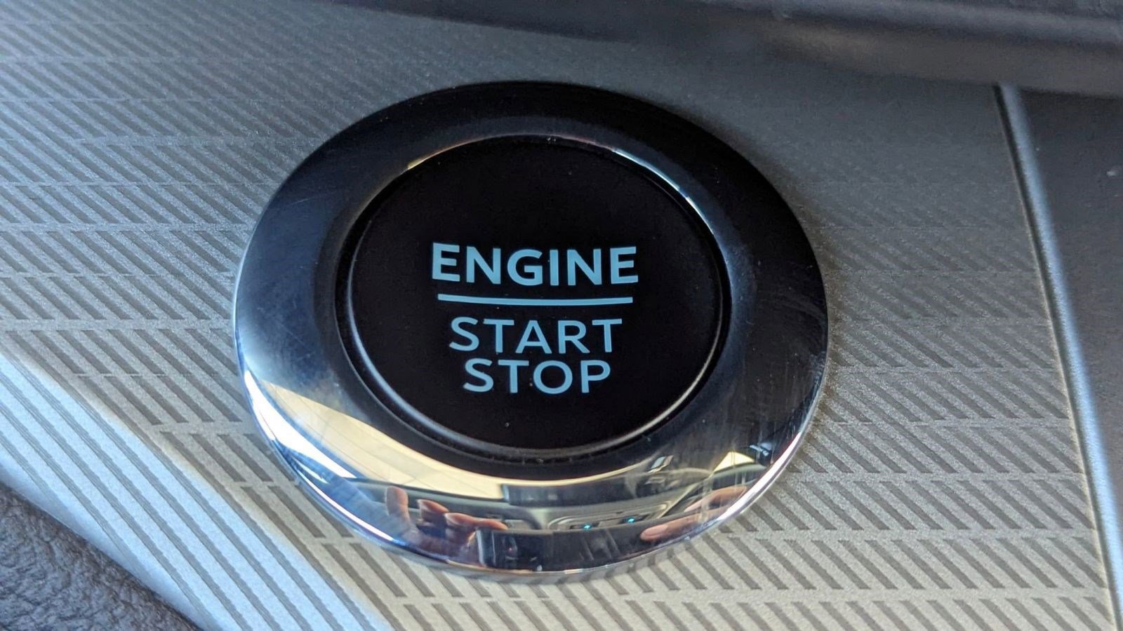 Certified 2023 Ford Explorer XLT w/ Equipment Group 202A image 31