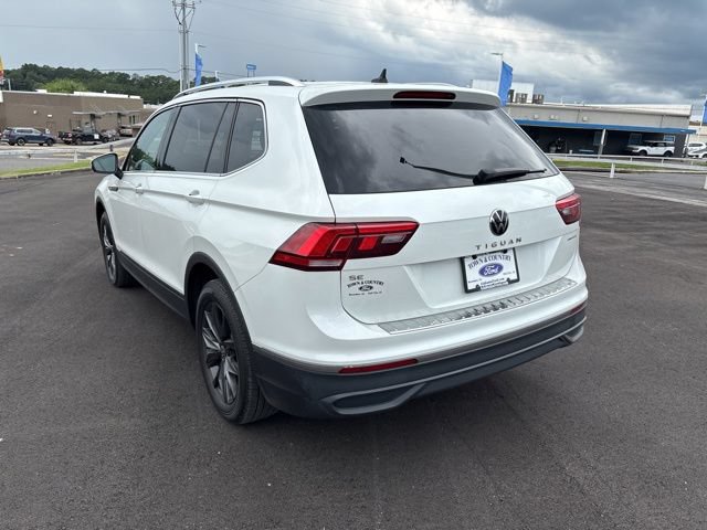 Used 2023 Volkswagen Tiguan SE FWD image 5