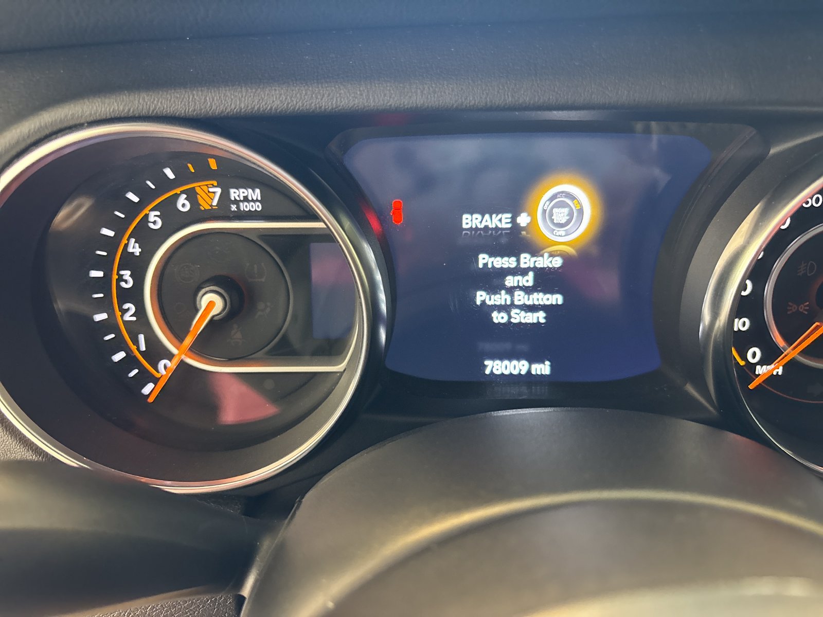 Used 2022 Jeep Wrangler Unlimited Sahara w/ LED Lighting Group AWD/4WD image 13