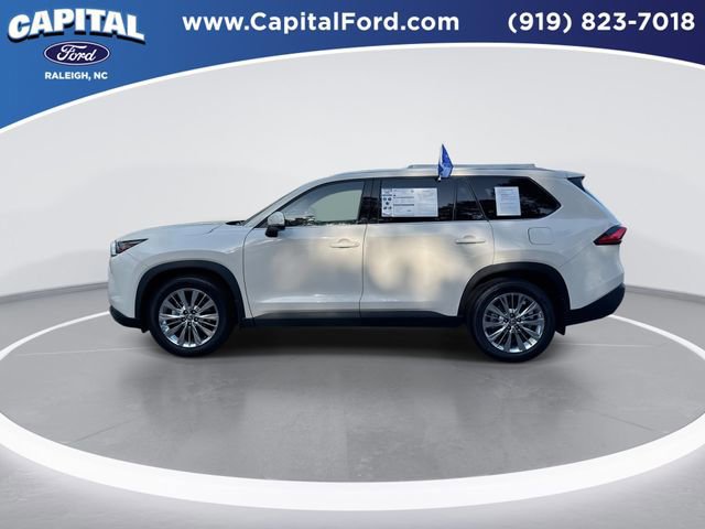 Used 2024 Toyota Grand Highlander Platinum image 3