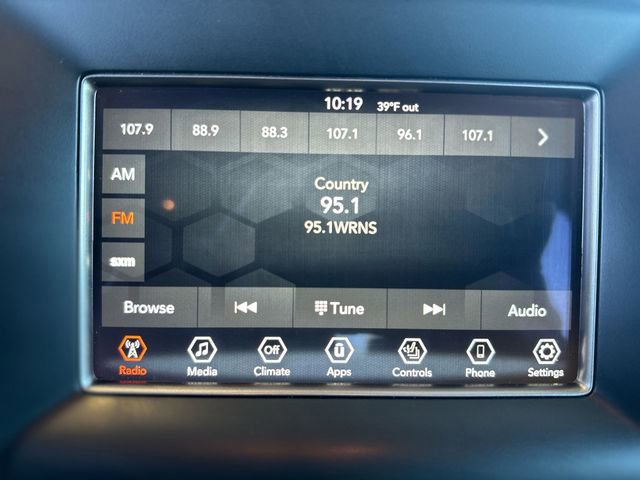 Used 2020 Jeep Grand Cherokee Laredo image 17