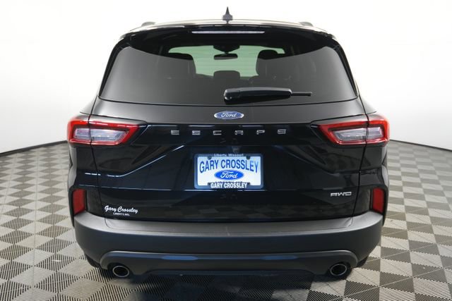 Certified 2025 Ford Escape ST-Line image 3