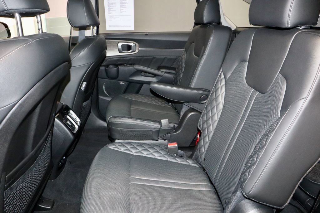Used 2023 Kia Sorento SX Prestige image 23