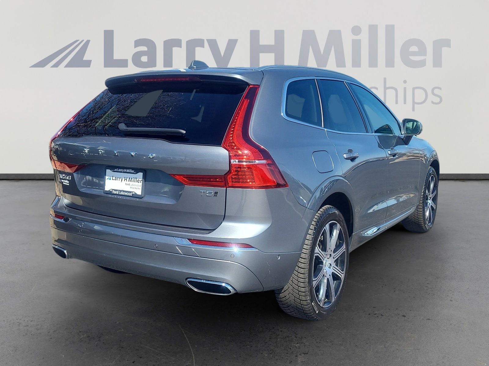 Used 2021 Volvo XC60 T5 Inscription w/ Advanced Package image 5