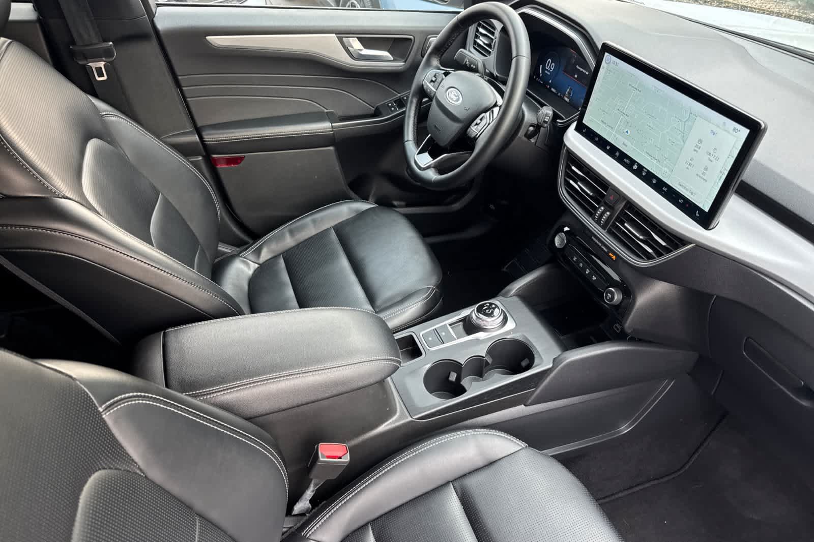 Certified 2025 Ford Escape Platinum AWD/4WD image 16