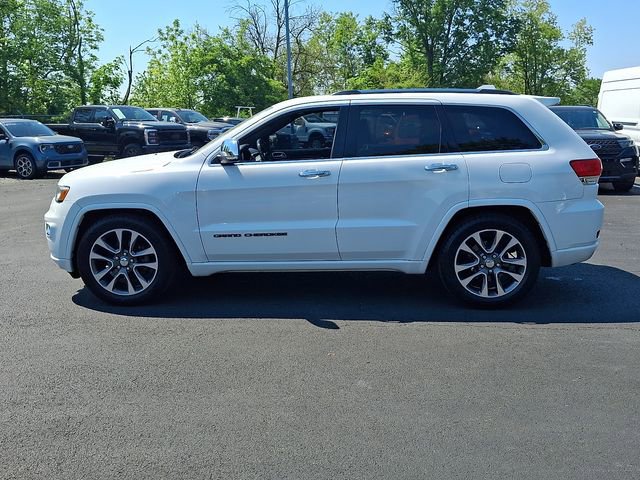 Used 2017 Jeep Grand Cherokee Overland AWD/4WD image 7