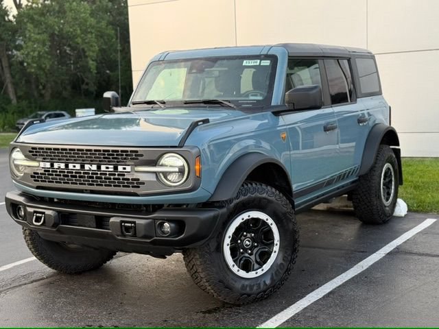 Certified 2022 Ford Bronco Badlands w/ Sasquatch Package AWD/4WD image 2