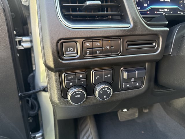 Used 2023 Chevrolet Tahoe RST w/ Sport Performance Package AWD/4WD image 16
