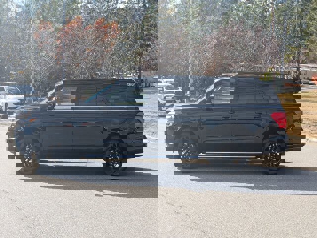 Certified 2022 Ford Expedition Max XLT image 7