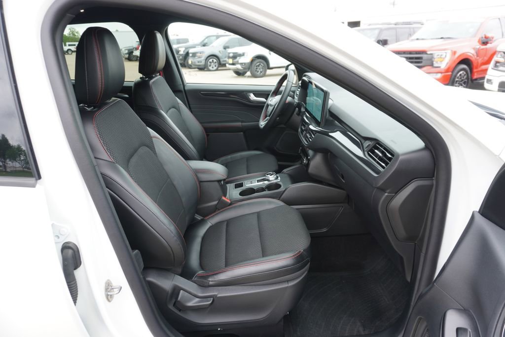 Certified 2025 Ford Escape ST-Line w/ Tech Pack #1 image 20