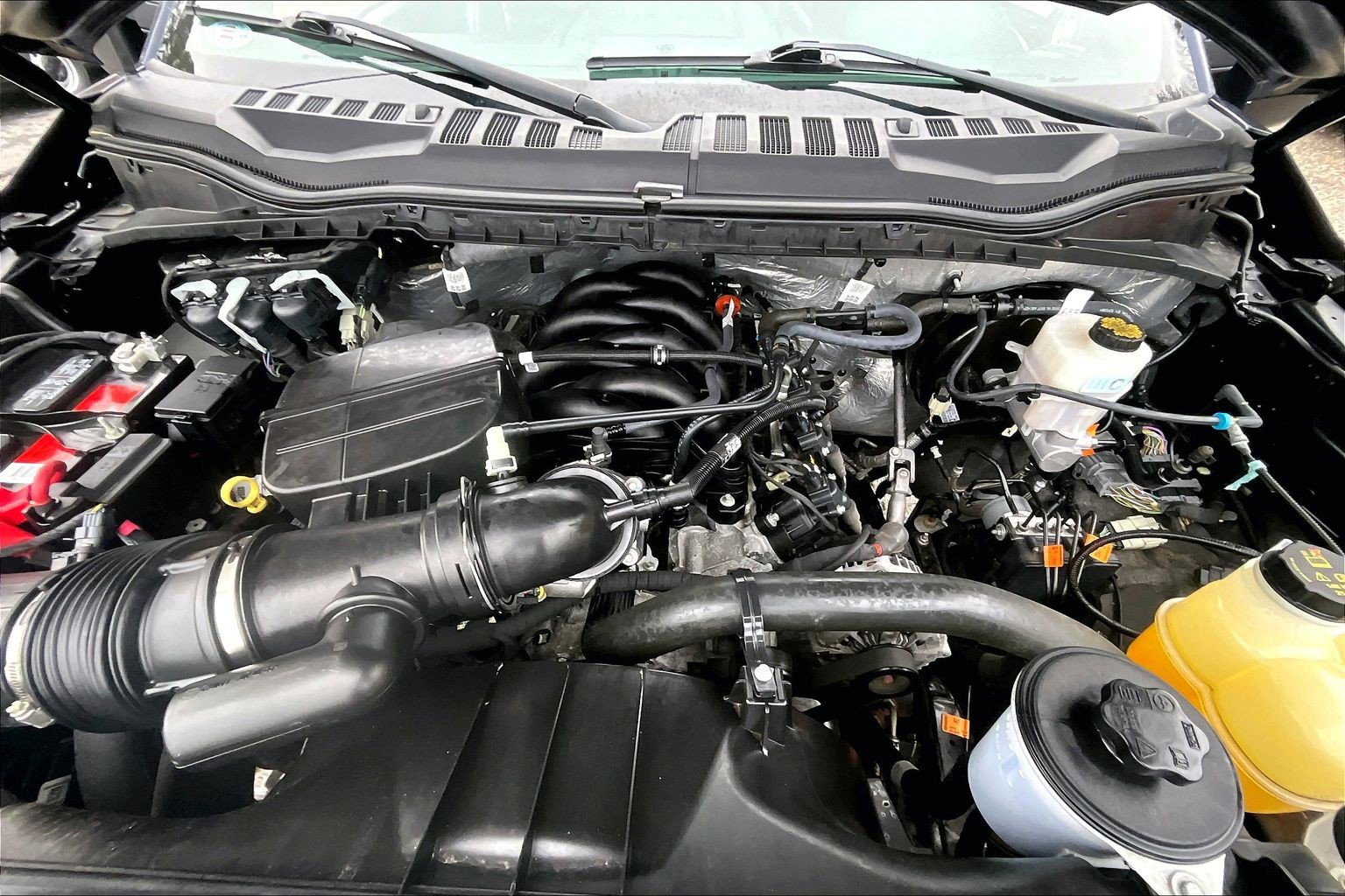 Certified 2022 Ford F350 Lariat w/ Lariat Ultimate Package AWD/4WD image 9