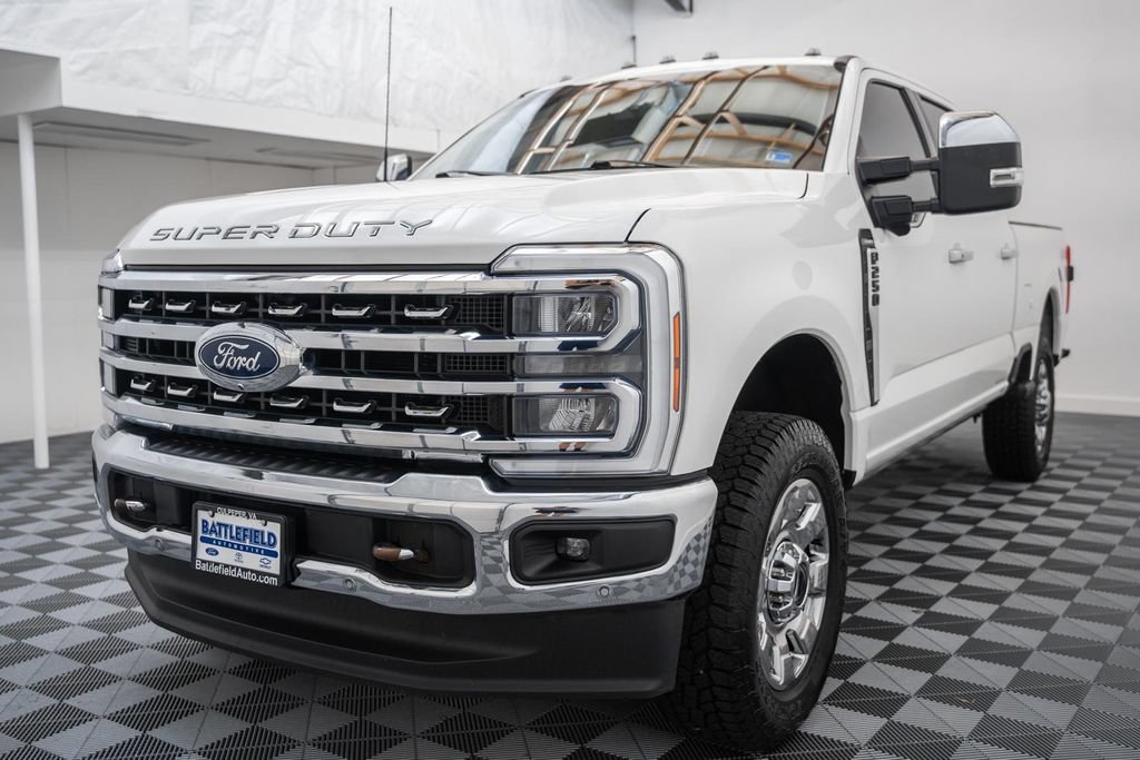 Certified 2024 Ford F250 Lariat w/ Lariat Ultimate Package AWD/4WD image 3