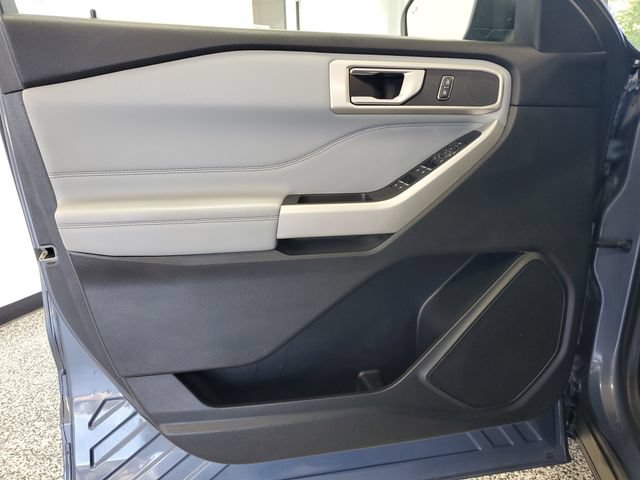 Certified 2021 Ford Explorer XLT w/ Equipment Group 202A AWD/4WD image 12