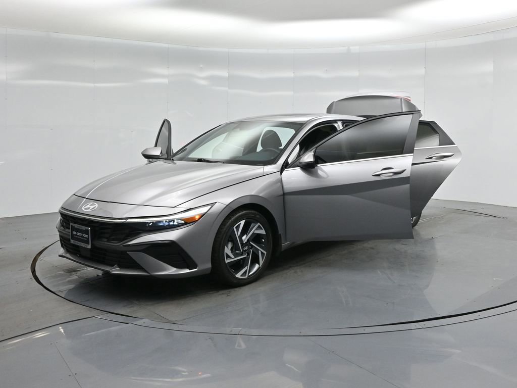 Used 2024 Hyundai Elantra Limited image 51