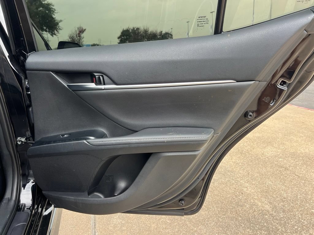 Used 2020 Toyota Camry XSE FWD image 14