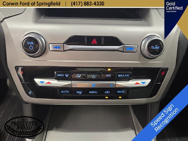 Certified 2022 Ford Explorer XLT w/ Equipment Group 202A AWD/4WD image 27