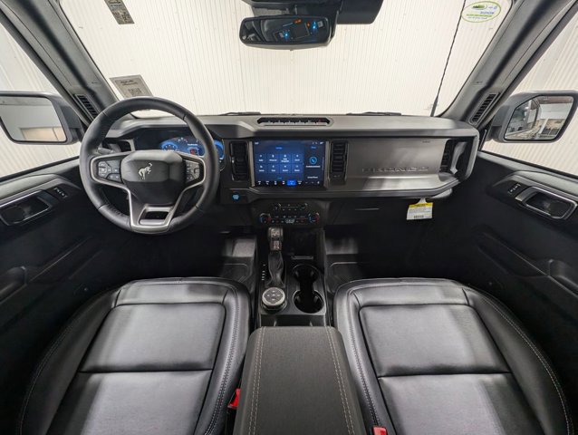 Certified 2025 Ford Bronco Badlands image 5
