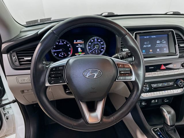 Used 2018 Hyundai Sonata SEL w/ Tech Package 02 image 13