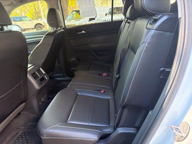 Used 2023 Volkswagen Atlas SE AWD/4WD image 14