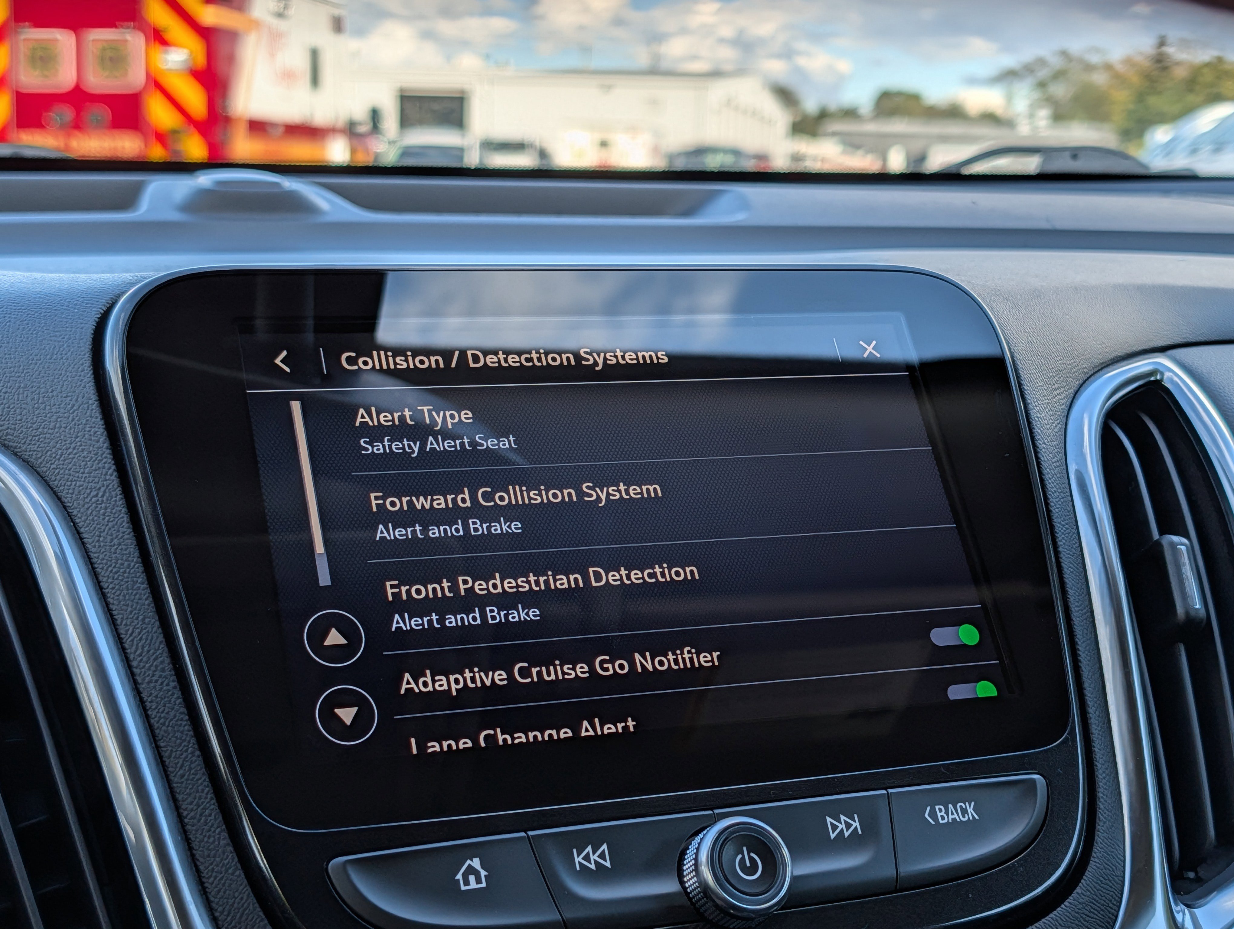 Used 2022 Chevrolet Equinox Premier image 23