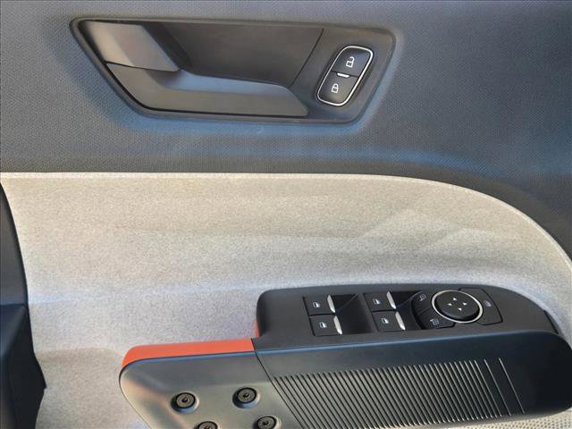 Certified 2022 Ford Maverick XLT image 9