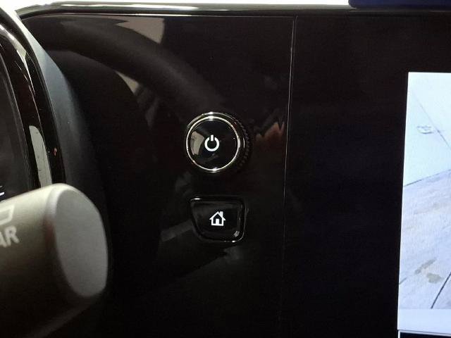 Used 2026 Chevrolet Trax LS FWD image 10