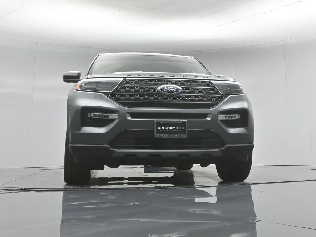 Certified 2023 Ford Explorer XLT w/ Equipment Group 202A RWD image 51