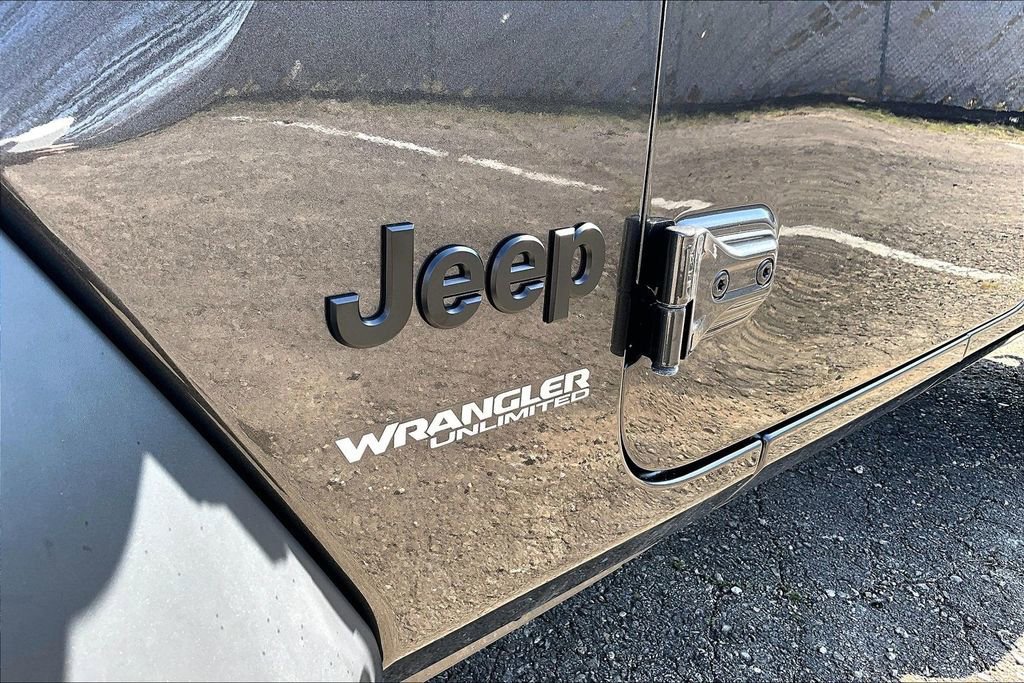 Used 2022 Jeep Wrangler Unlimited Sport image 10