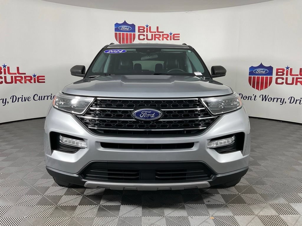 Certified 2024 Ford Explorer XLT w/ Equipment Group 202A RWD image 8