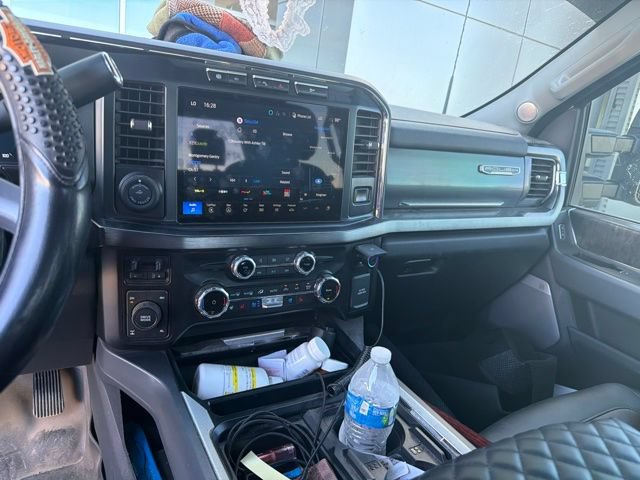 Certified 2024 Ford F250 Lariat w/ Lariat Ultimate Package AWD/4WD image 9
