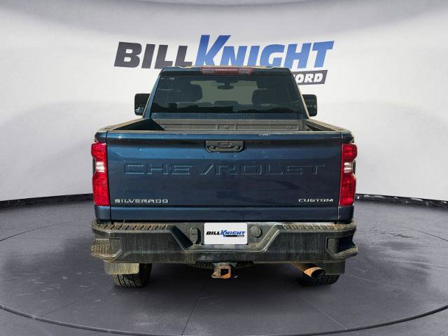 Used 2023 Chevrolet Silverado 2500 Custom w/ Custom Convenience Package image 4