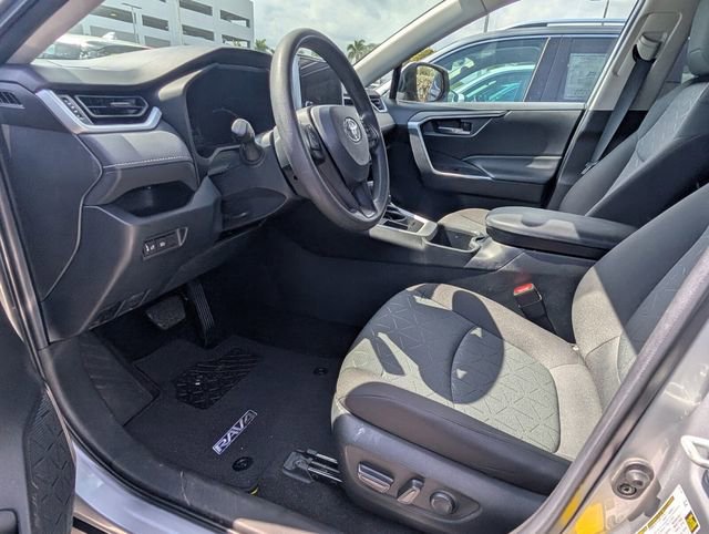 Used 2023 Toyota RAV4 XLE image 8