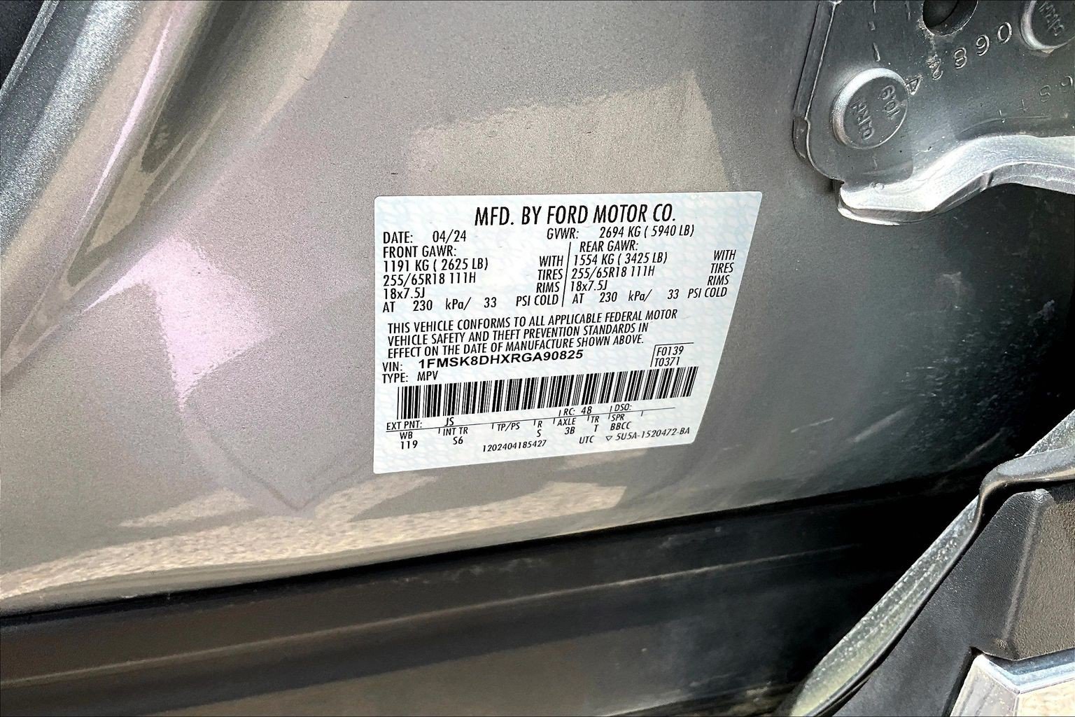 Certified 2024 Ford Explorer XLT w/ Equipment Group 202A AWD/4WD image 36